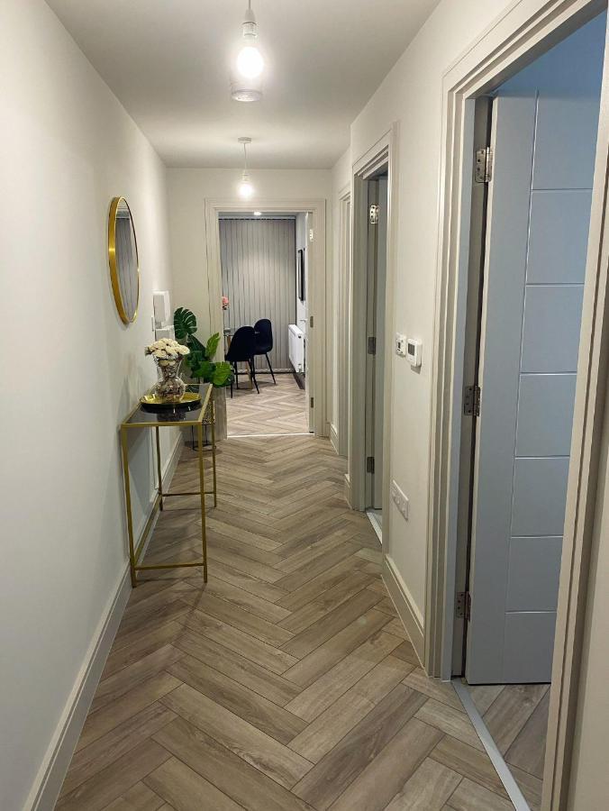 Wimbledon Luxury 3Bedroom Apartment Raynes Park Kültér fotó