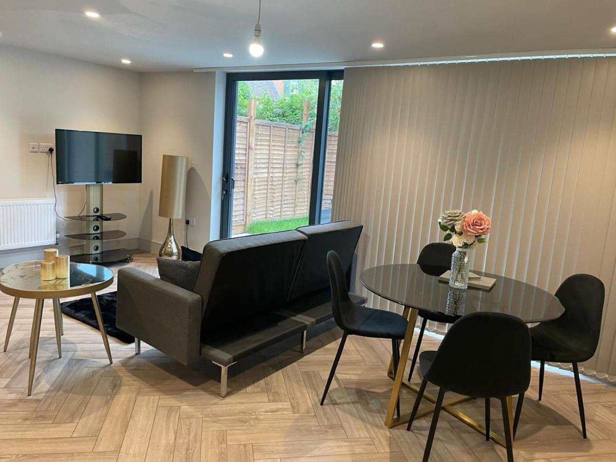 Wimbledon Luxury 3Bedroom Apartment Raynes Park Kültér fotó