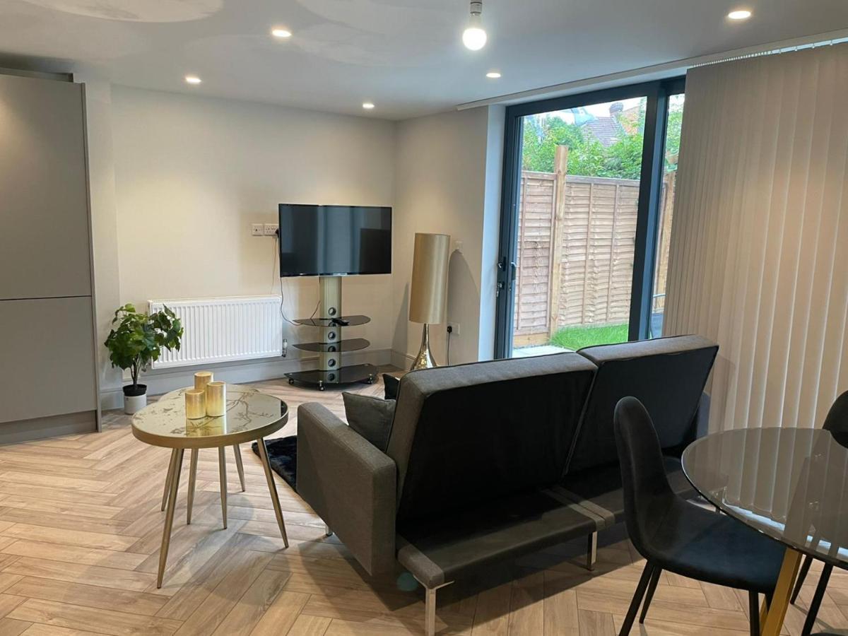 Wimbledon Luxury 3Bedroom Apartment Raynes Park Kültér fotó